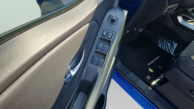 2024 Nissan Frontier SV - Photo 9