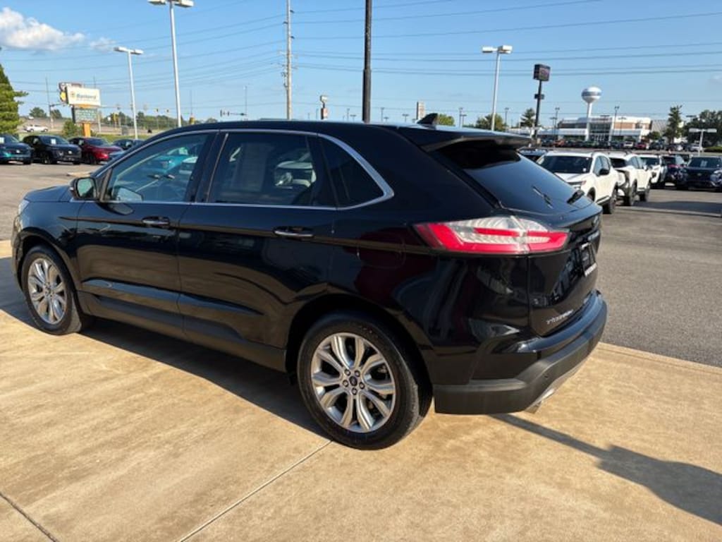 Used 2022 Ford Edge Titanium SUV