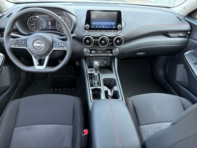 2025 Nissan Sentra SR photo 2