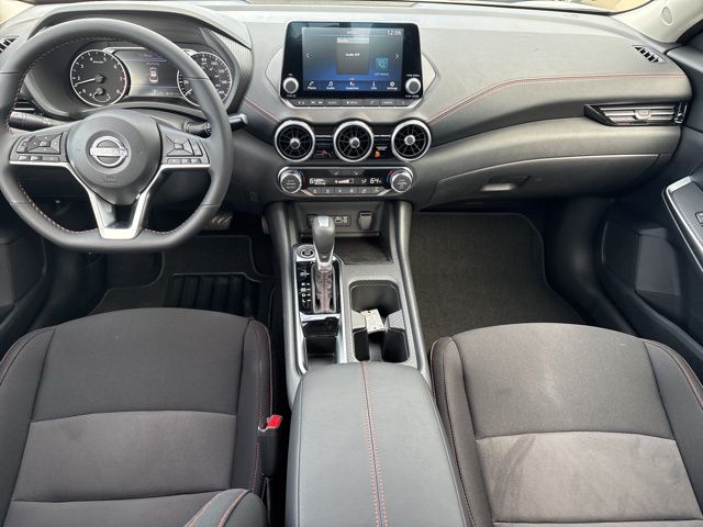2025 Nissan Sentra SR photo 2