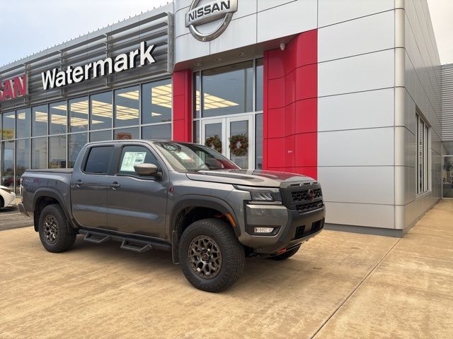 2026 Nissan Frontier PRO-4X's photo