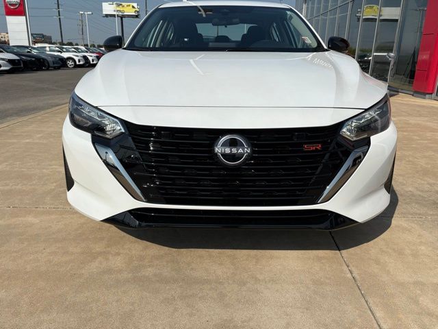 2025 Nissan Sentra SR photo 3
