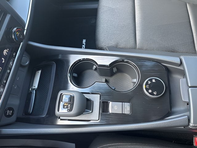 2026 Nissan Rogue SV - Photo 21