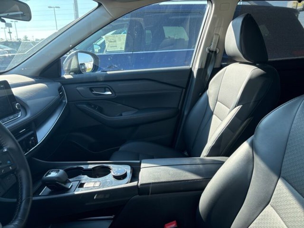 Certified 2025 Nissan Rogue SV SUV