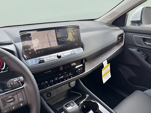 2026 Nissan Rogue Platinum - Photo 16