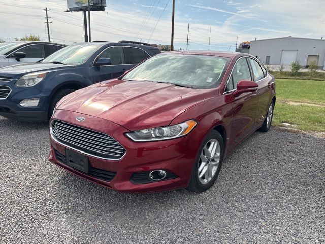 2016 Ford Fusion SE photo 3