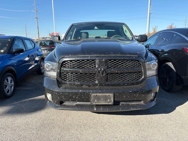 2015 Ram 1500 Tradesman Express photo 2