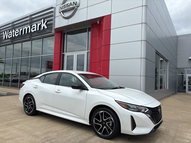 2025 Nissan Sentra SR's photo