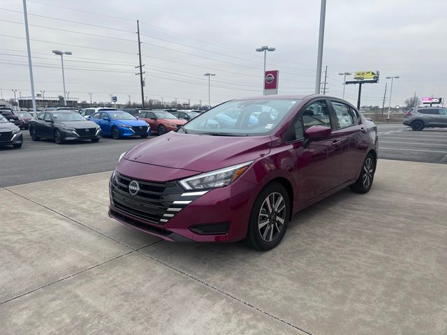 2025 Nissan Versa 1.6 SV photo 4