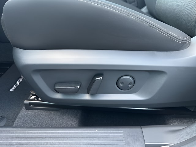 2026 Nissan Rogue SV - Photo 30