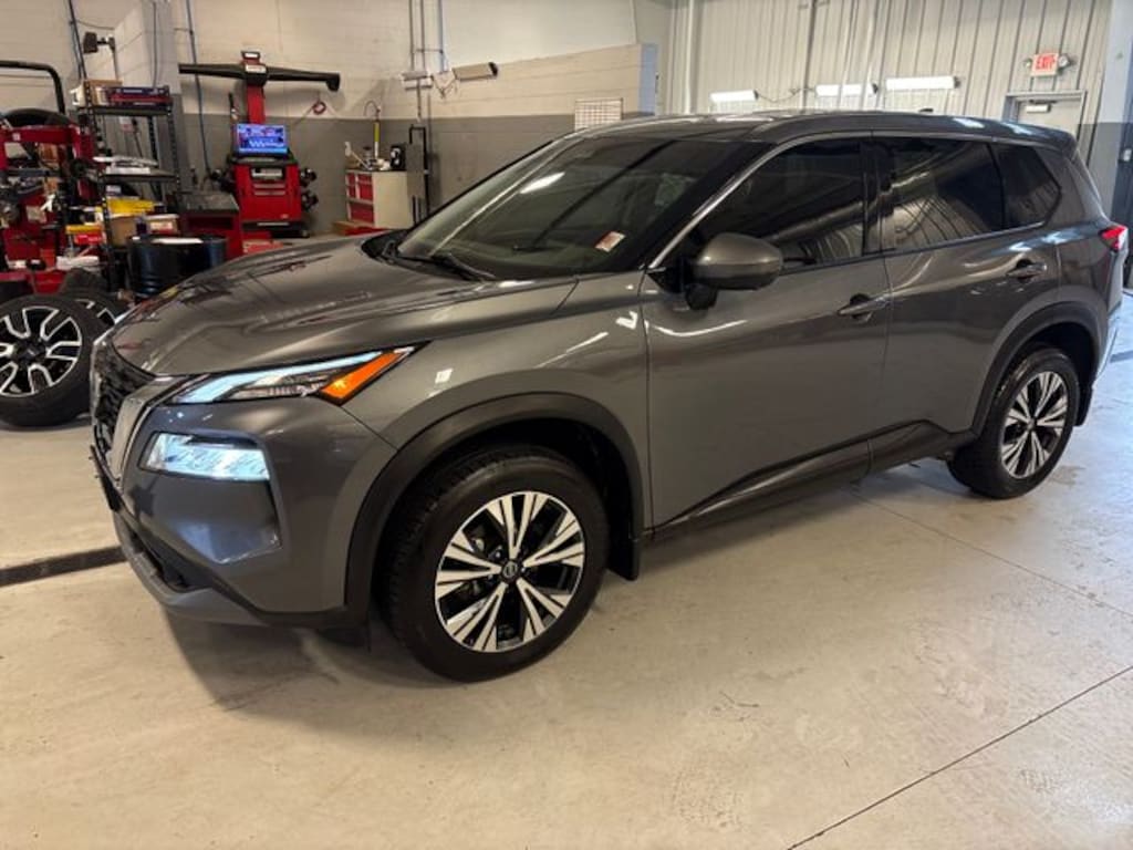 Used 2021 Nissan Rogue SV SUV