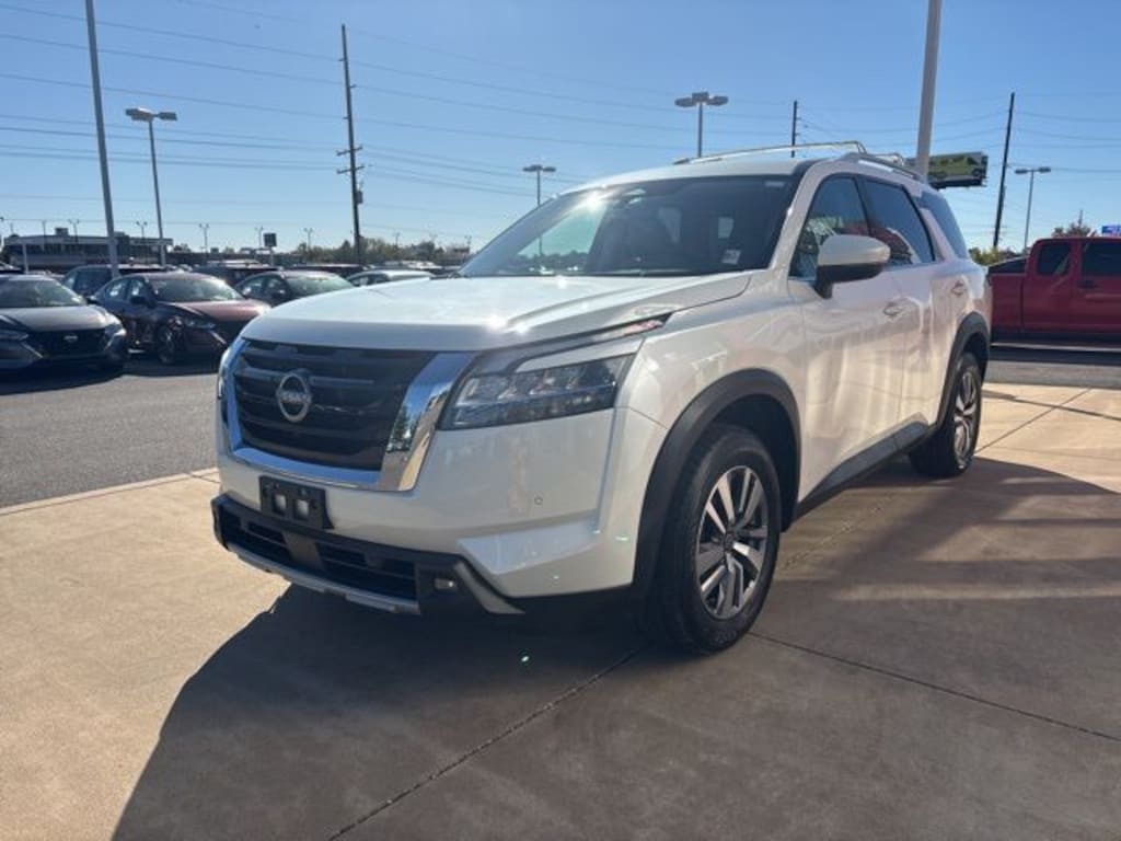 Certified 2023 Nissan Pathfinder SL SUV