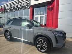 2026 Nissan Pathfinder Platinum SUV