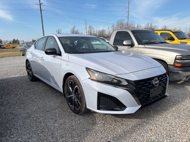 2024 Nissan Altima SR
