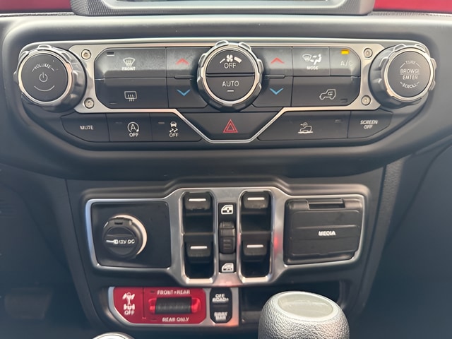2021 Jeep Gladiator Rubicon - Photo 20
