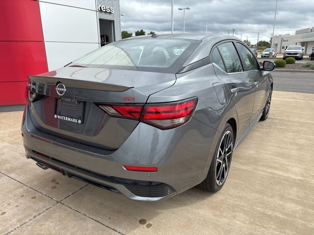 2025 Nissan Sentra SR photo 4