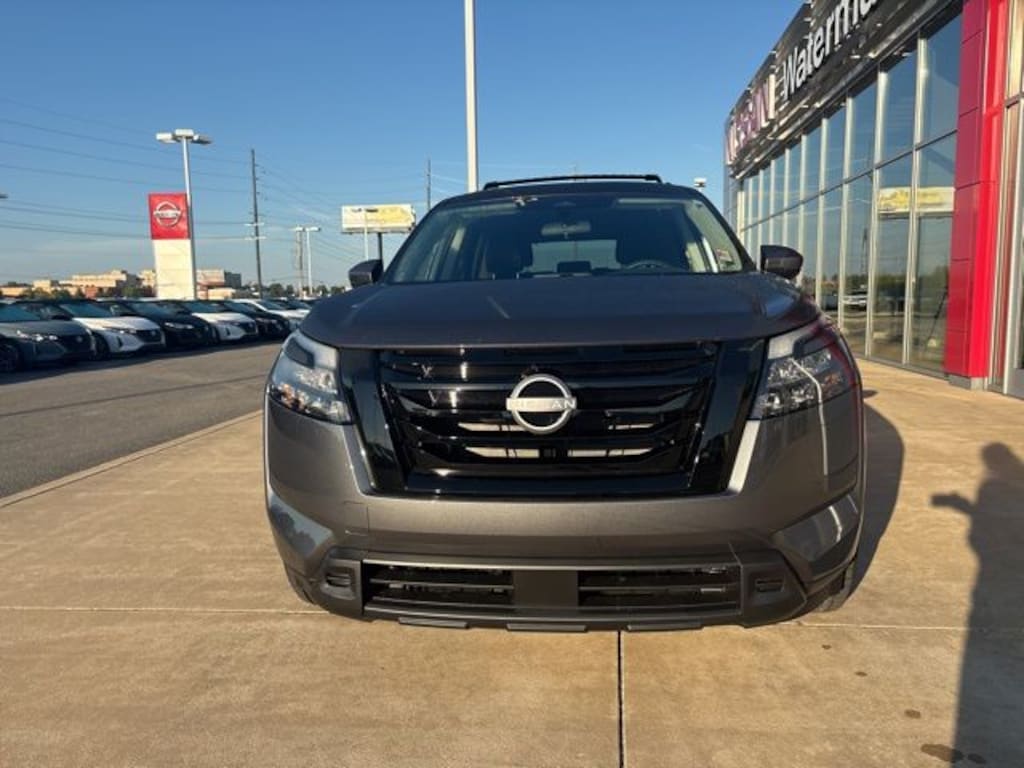 New 2025 Nissan Pathfinder SV SUV