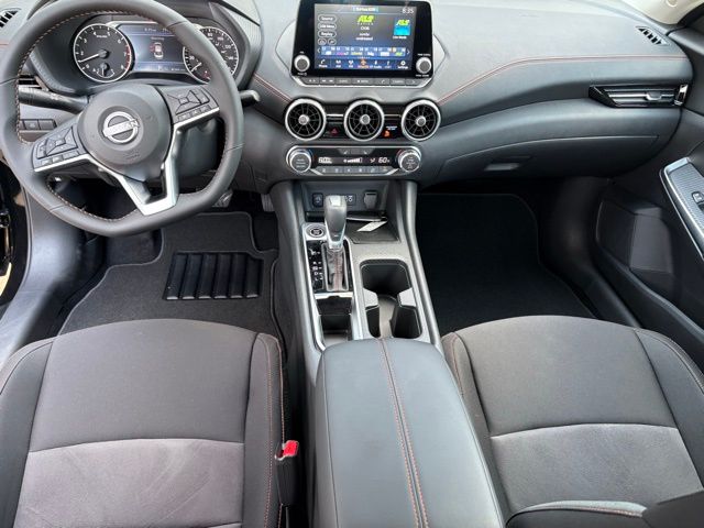 2025 Nissan Sentra SR Midnight Edition photo 2