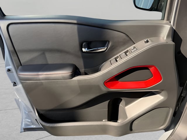 2025 Nissan Frontier PRO-4X - Photo 9