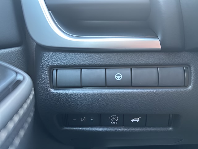 2026 Nissan Rogue SV - Photo 26