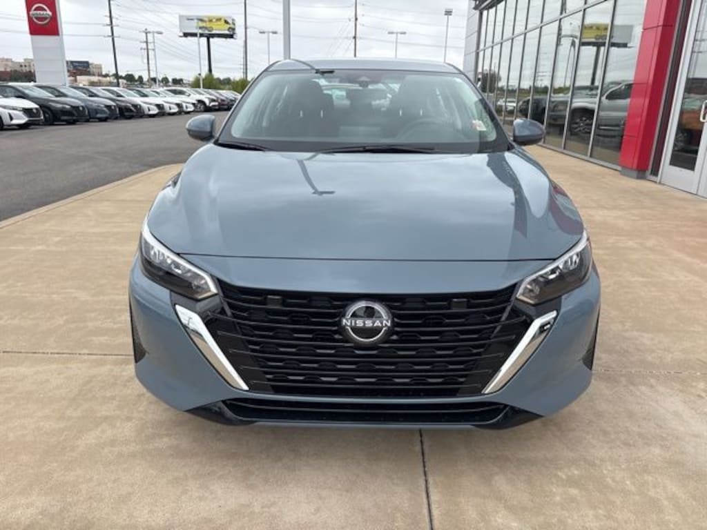 New 2025 Nissan Sentra SV Sedan