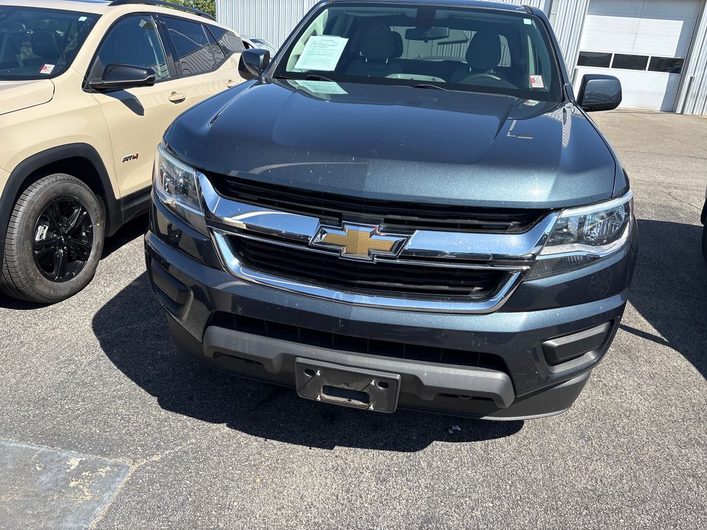 Shadow Gray Metallic 2020 Chevrolet Colorado Pickup Truck Four-Wheel Drive 8-Speed Automatic