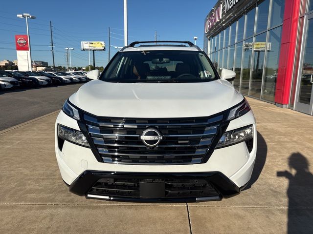 2026 Nissan Rogue Platinum photo 3