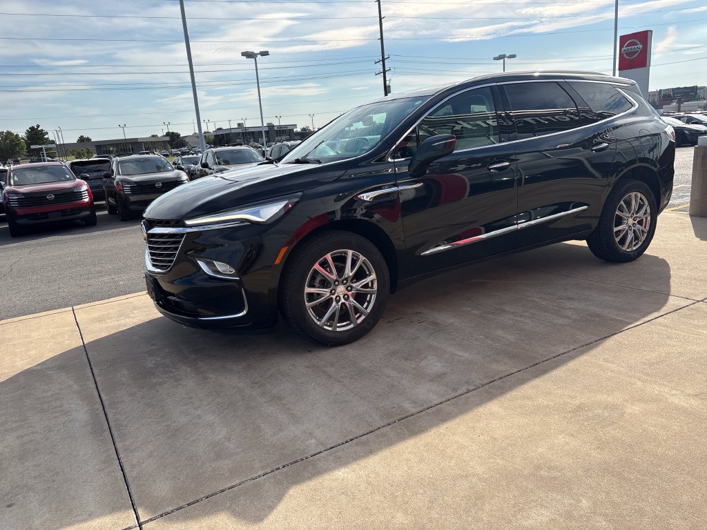 2022 Buick Enclave Essence