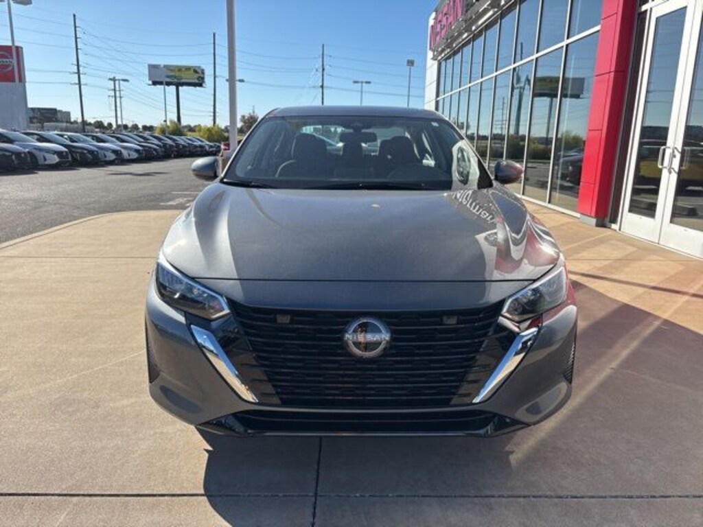 New 2025 Nissan Sentra SV Sedan