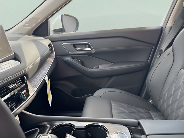 2026 Nissan Rogue Platinum - Photo 24