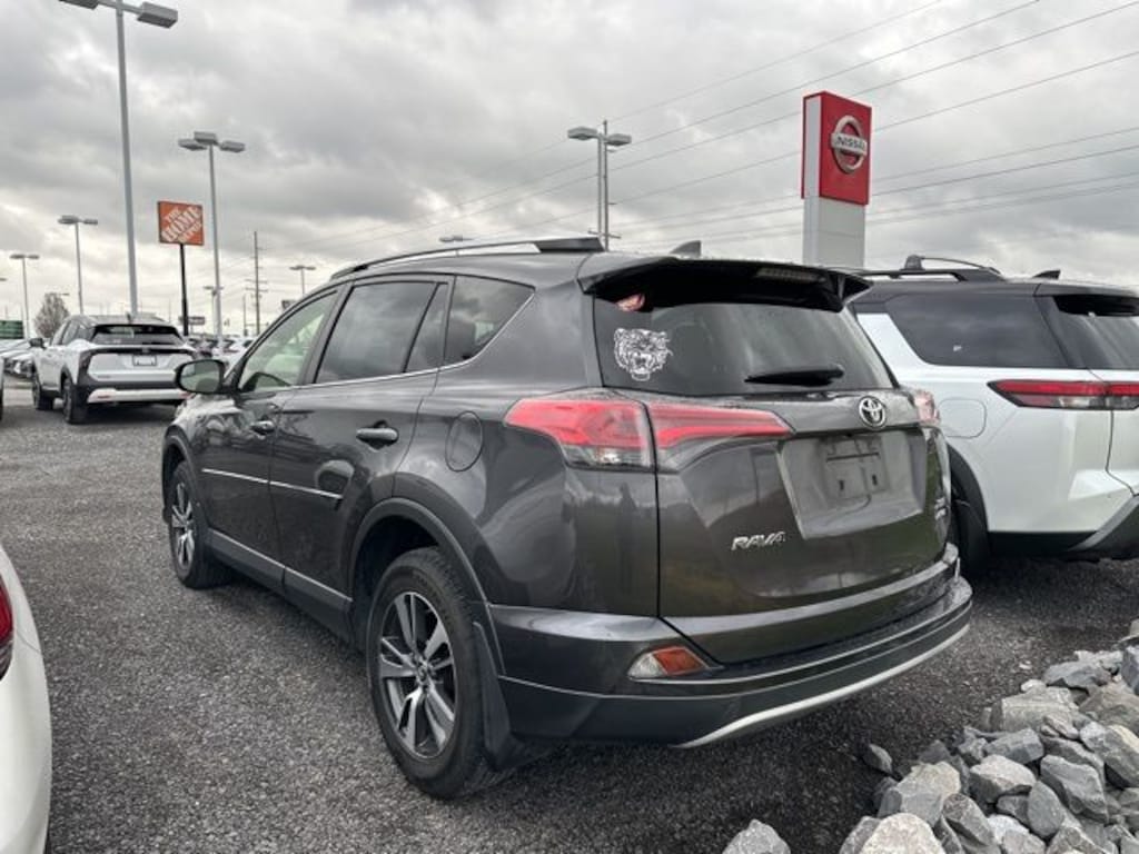 Used 2016 Toyota RAV4 XLE SUV