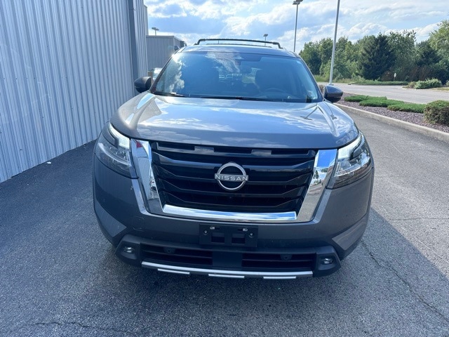 Certified 2022 Nissan Pathfinder Platinum with VIN 5N1DR3DKXNC208277 for sale in Marion, IL