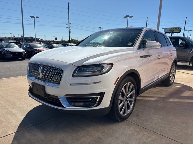 2019 Lincoln Nautilus Select photo 3
