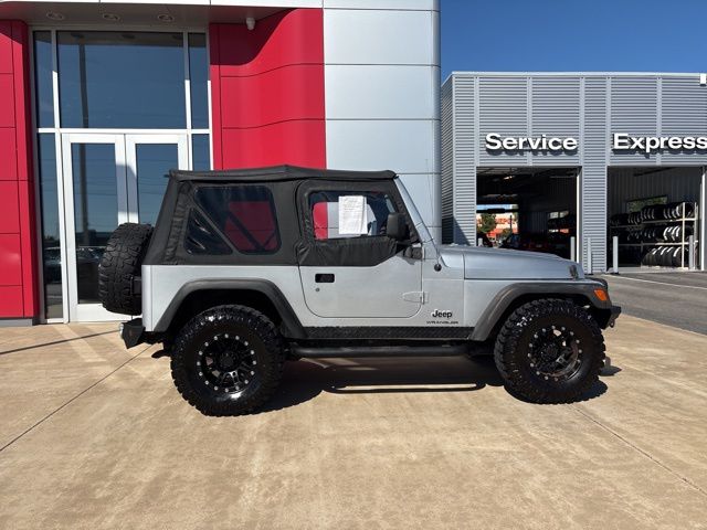 2004 Jeep Wrangler SE photo 3