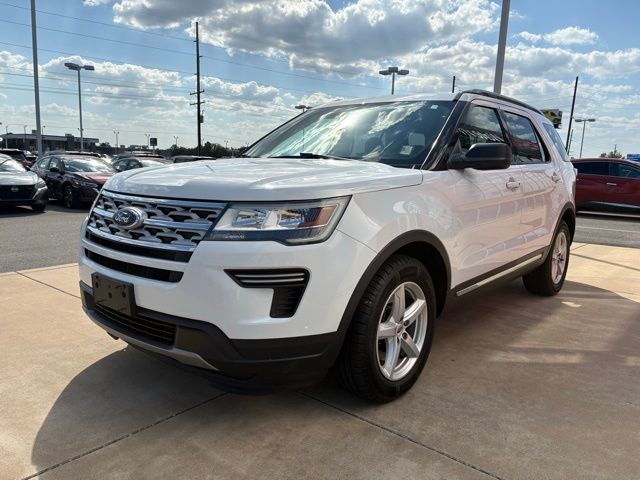 2019 Ford Explorer XLT photo 3
