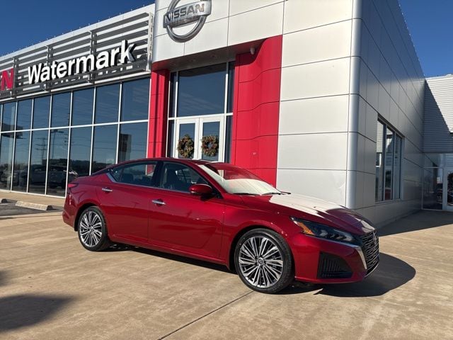 2025 Nissan Altima SL's photo