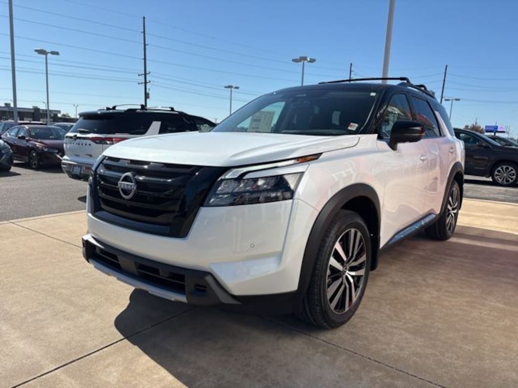New 2025 Nissan Pathfinder Platinum SUV
