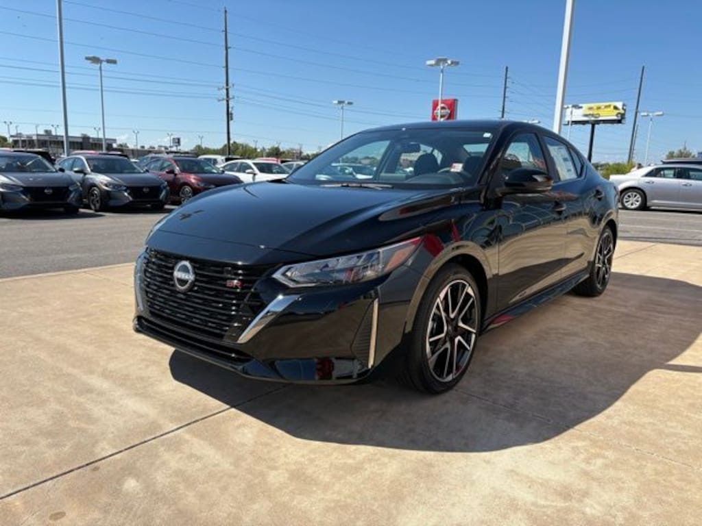 New 2025 Nissan Sentra SR Sedan