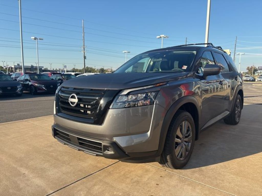 New 2025 Nissan Pathfinder SV SUV