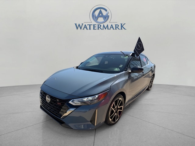 2025 Nissan Sentra SR CVT's photo