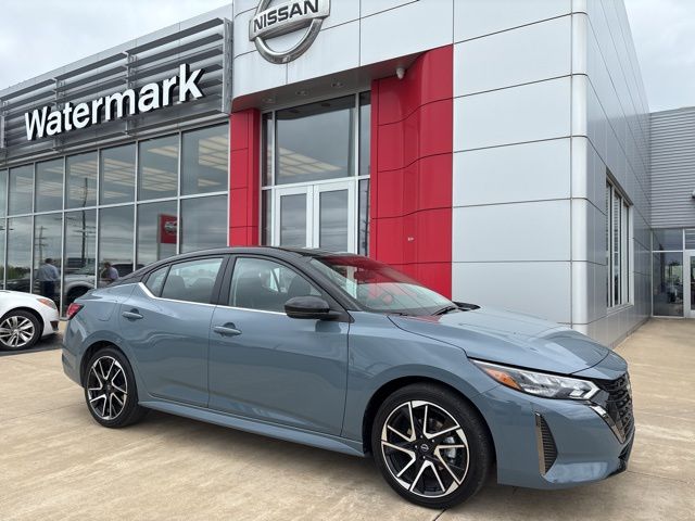 2025 Nissan Sentra SR's photo