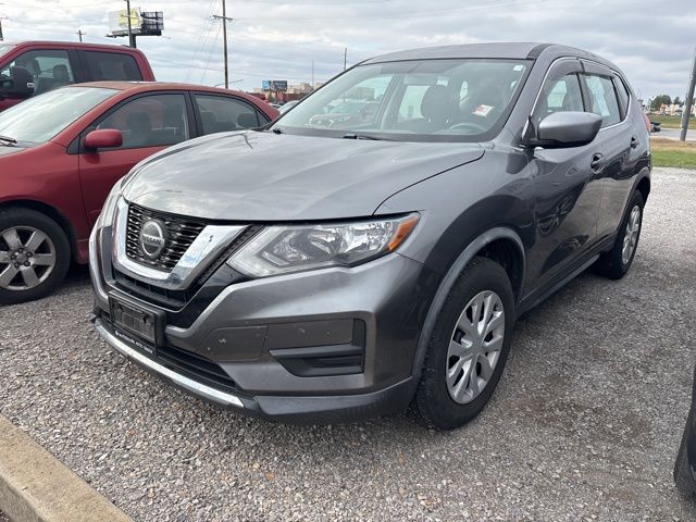 2018 Nissan Rogue S photo 2