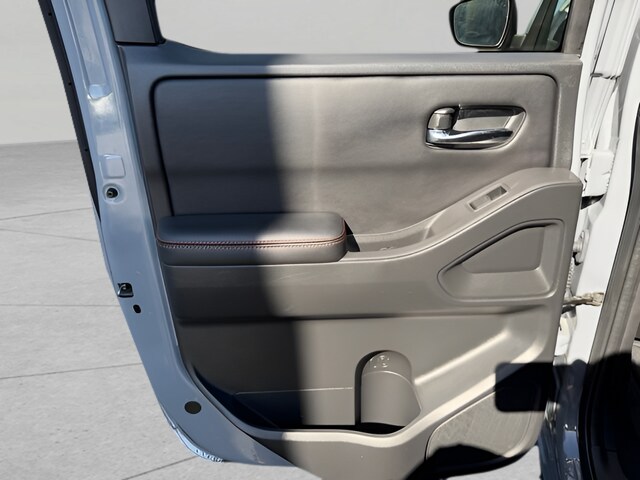 2025 Nissan Frontier PRO-4X - Photo 28