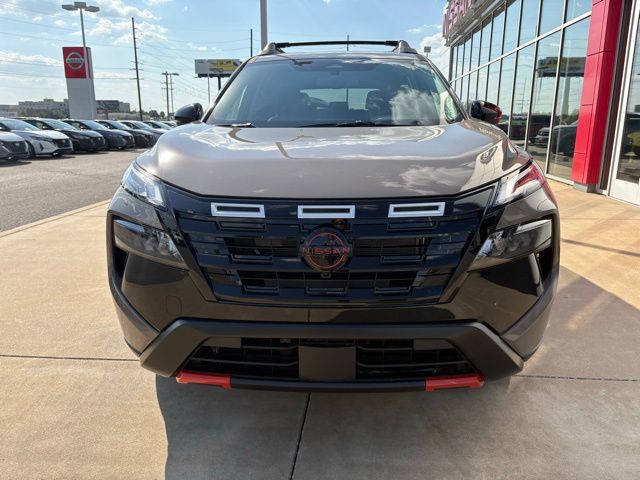 2026 Nissan Rogue SV photo 2