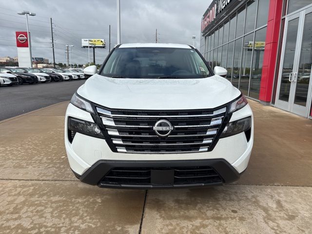 2026 Nissan Rogue SV photo 3