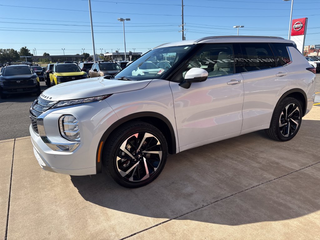 2024 Mitsubishi Outlander
