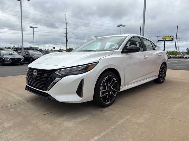 2025 Nissan Sentra SR photo 4