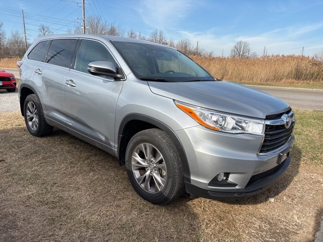 2014 Toyota Highlander's photo