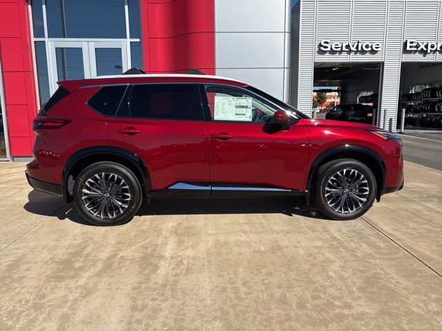 2026 Nissan Rogue Platinum photo 2