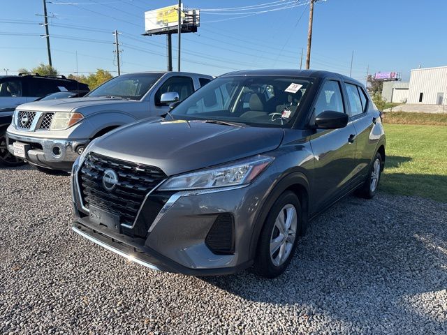 2024 Nissan Kicks S photo 3
